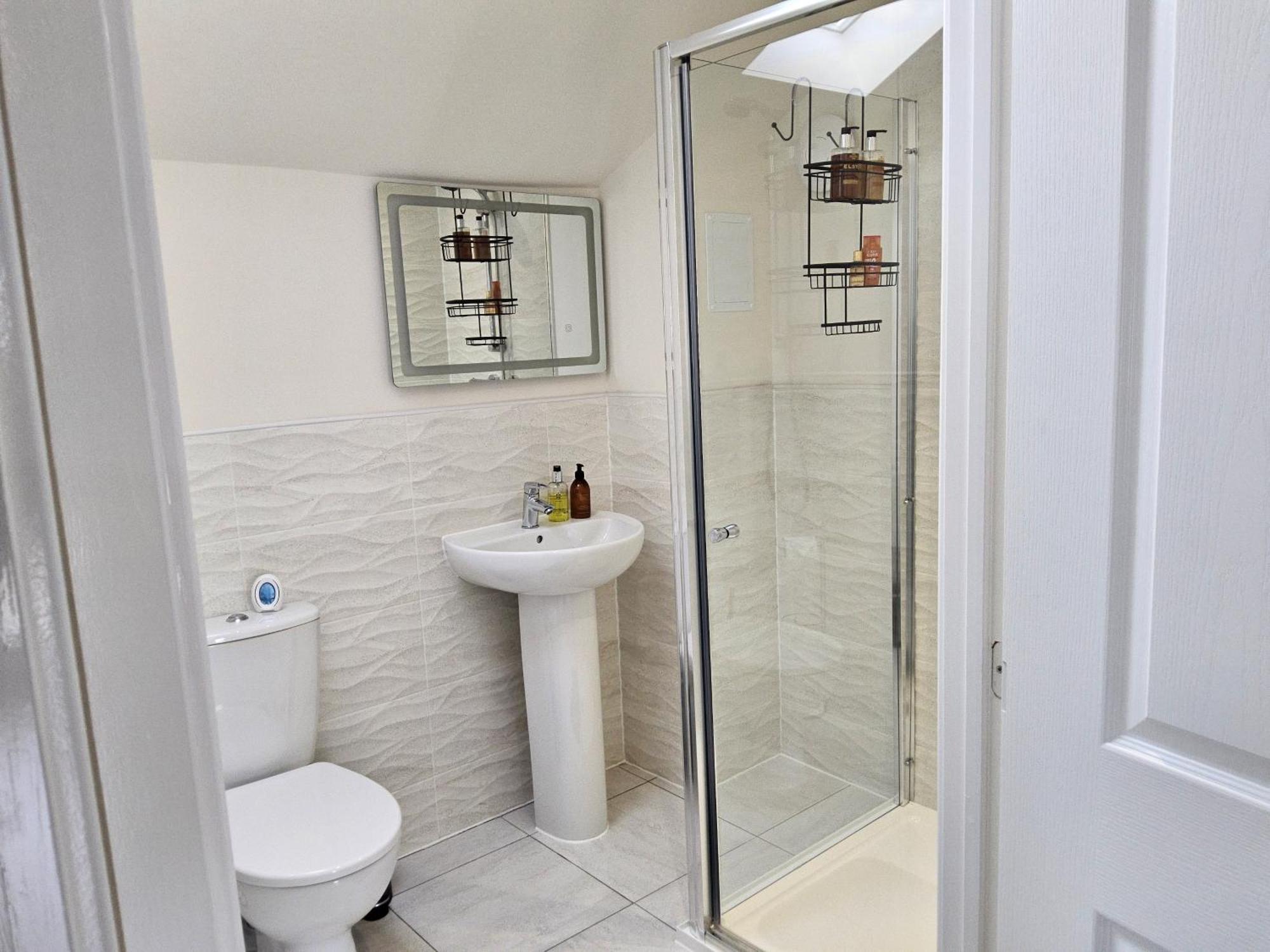 5 Star Luxury Small Cosy House With Lake View Doncaster Zewnętrze zdjęcie